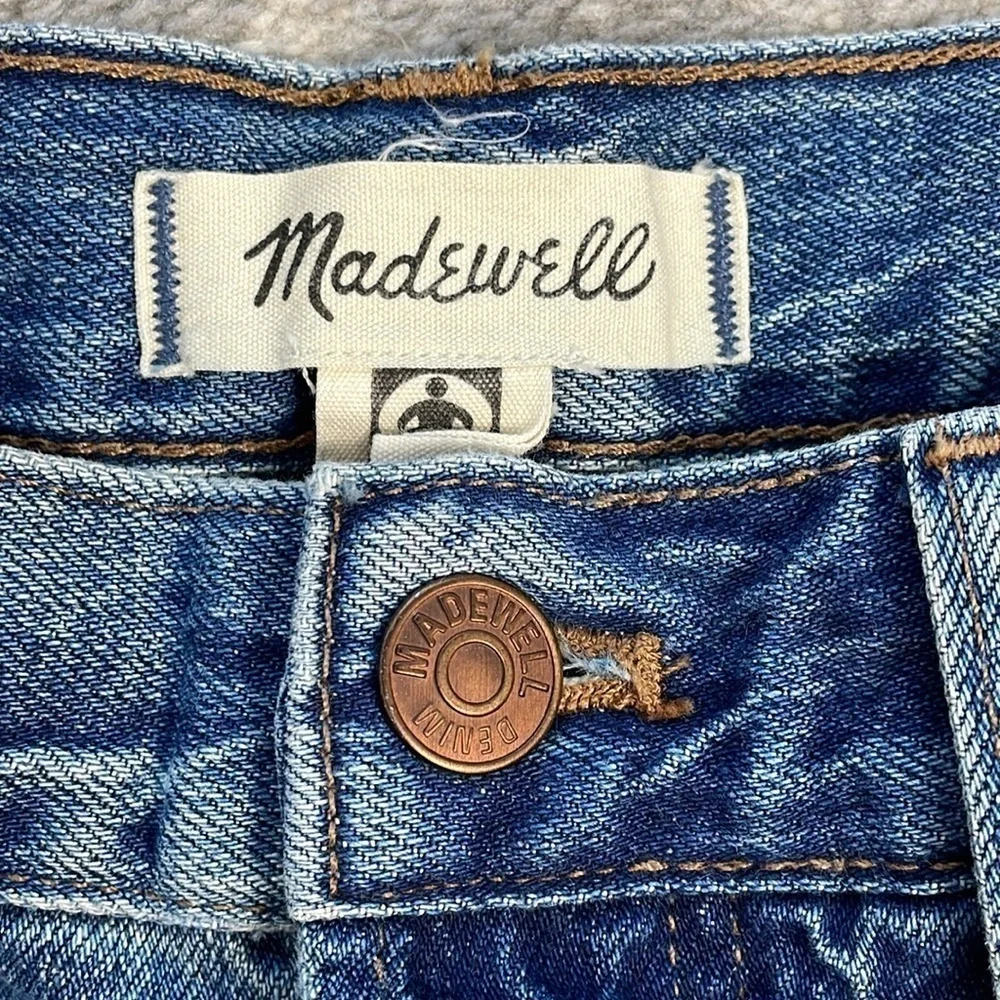 Madewell Relaxed Denim Shorts Button Fly Cut Off Cheeky Split Hem Sz 29